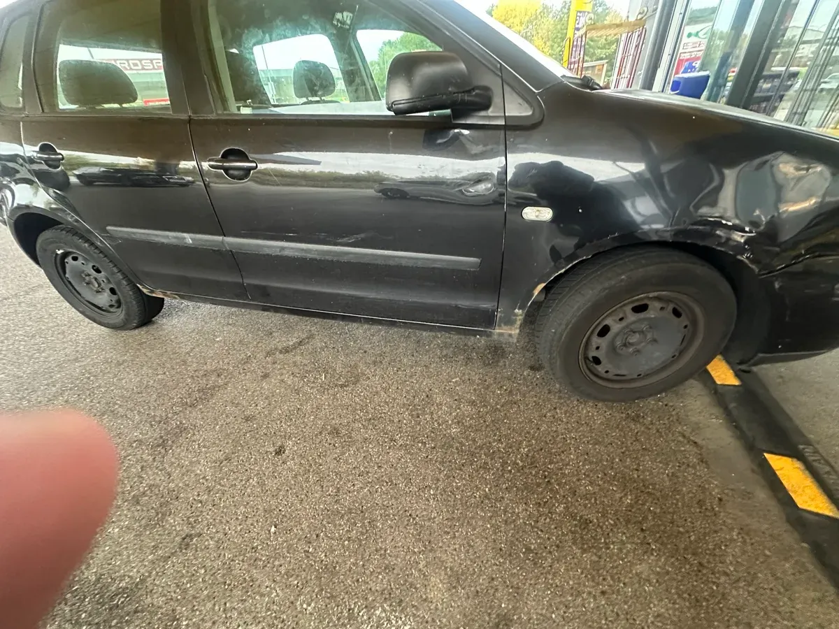 Volkswagen Polo 2004 photo 2