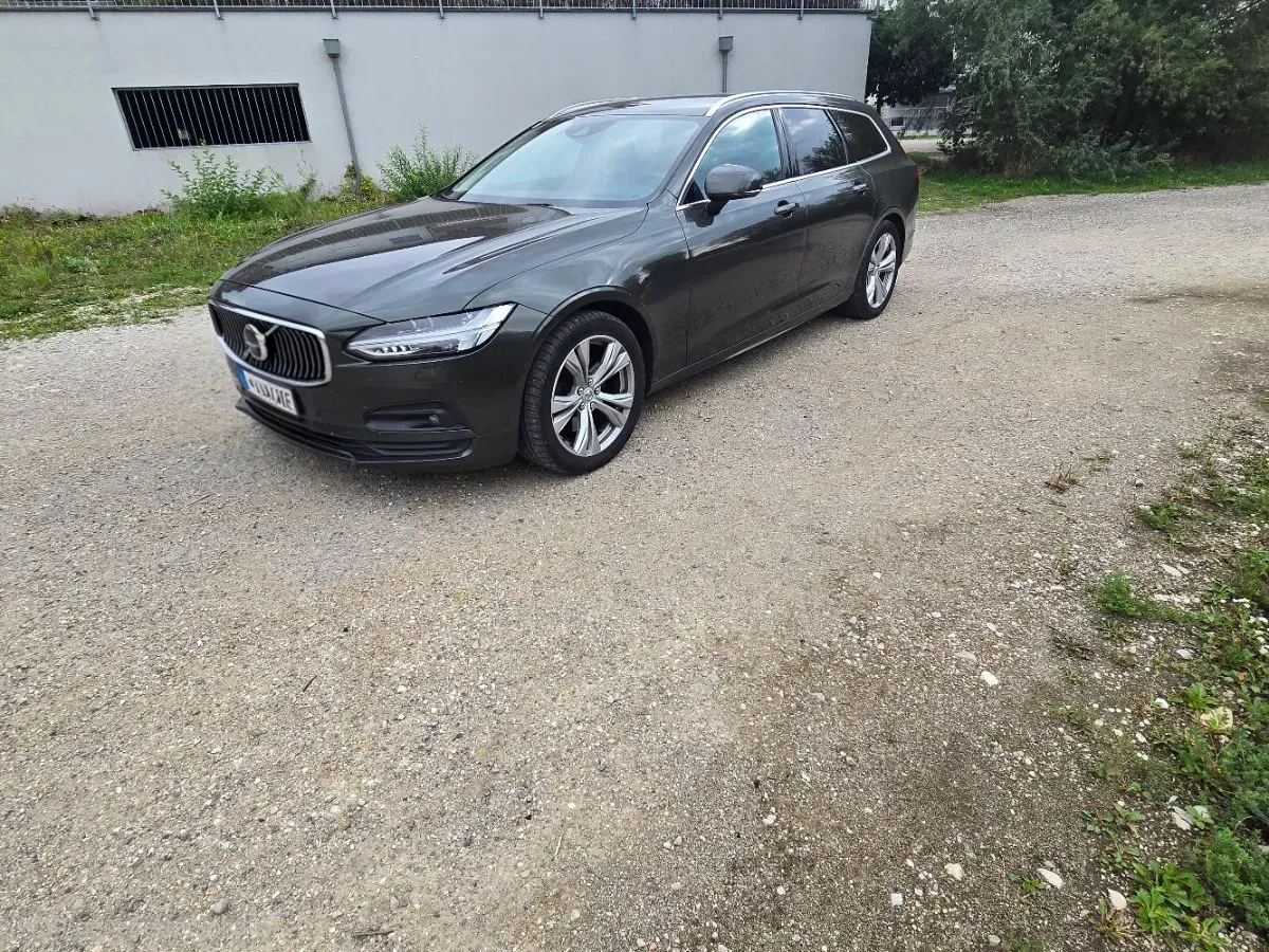 Volvo V90 2021 photo 2