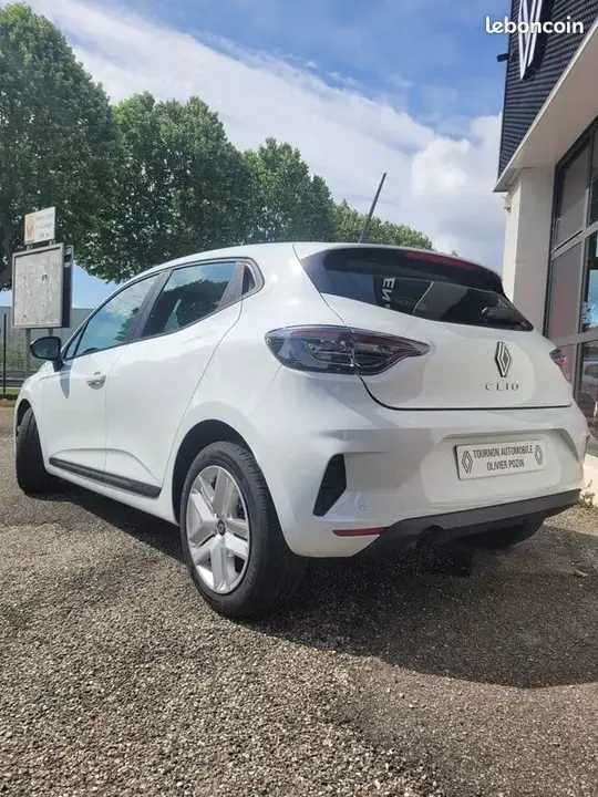 Renault Clio 2024 photo 5
