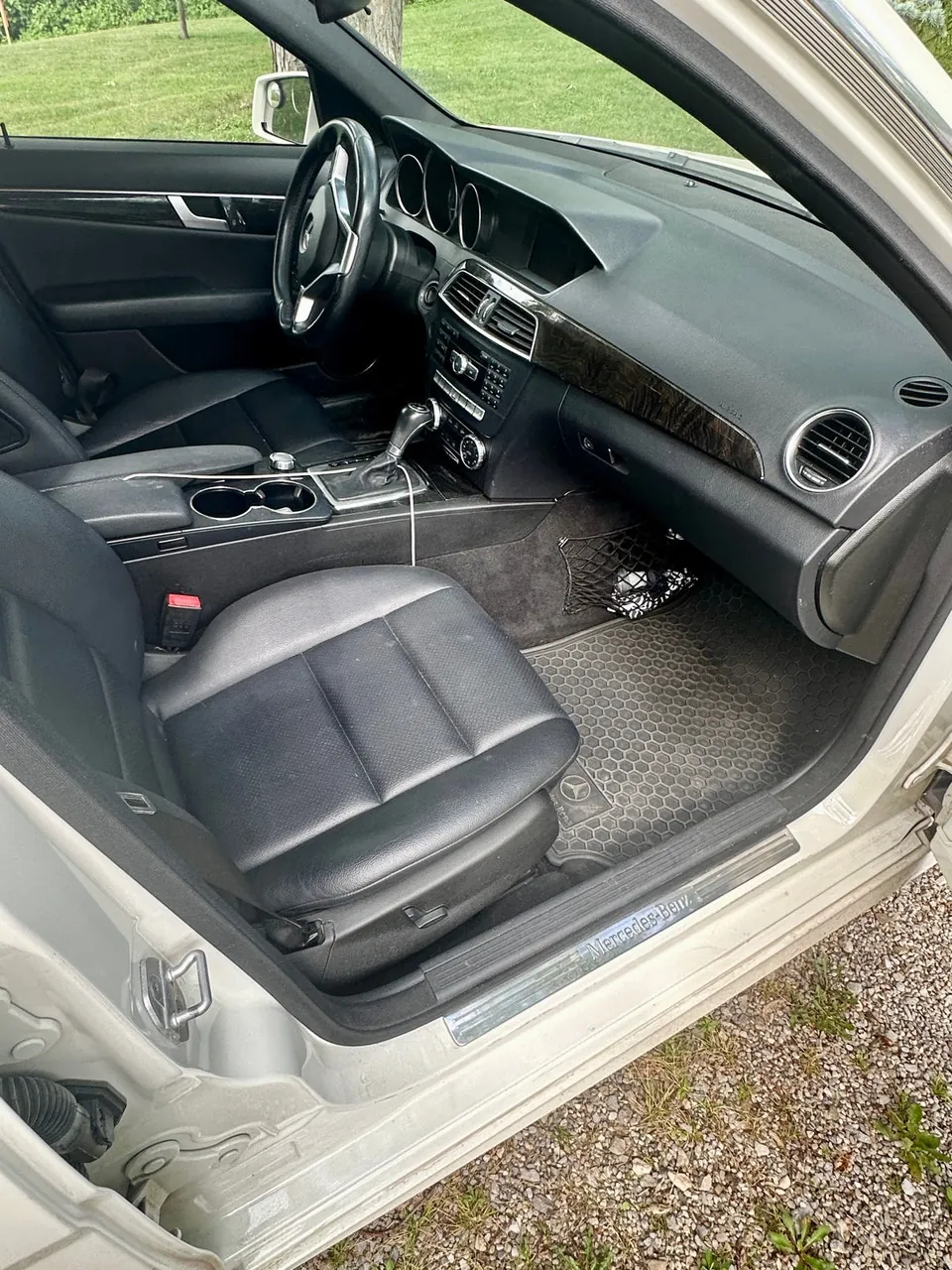 Mercedes-Benz C-Class 2012 photo 3