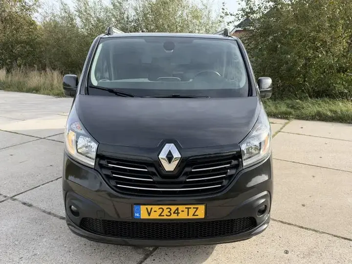 Renault Trafic 2019 photo 2