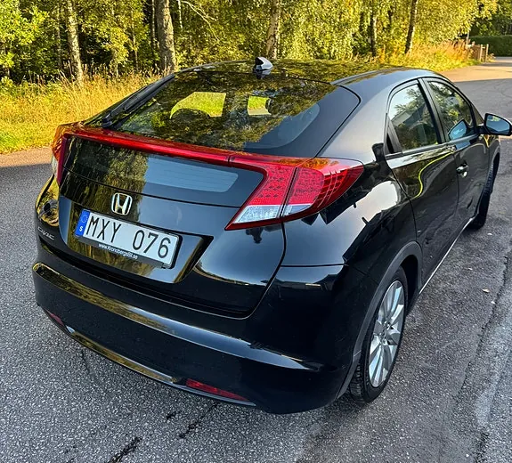 Honda Civic 2012 photo 2
