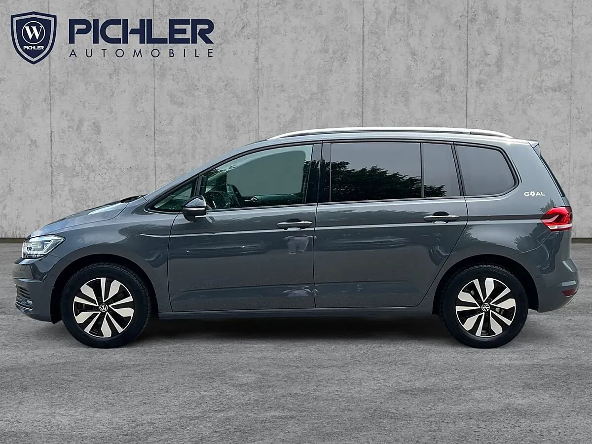 Volkswagen Touran 2025 photo 3