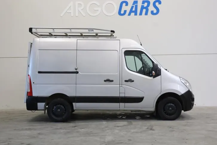 Opel Movano 2019 photo 2