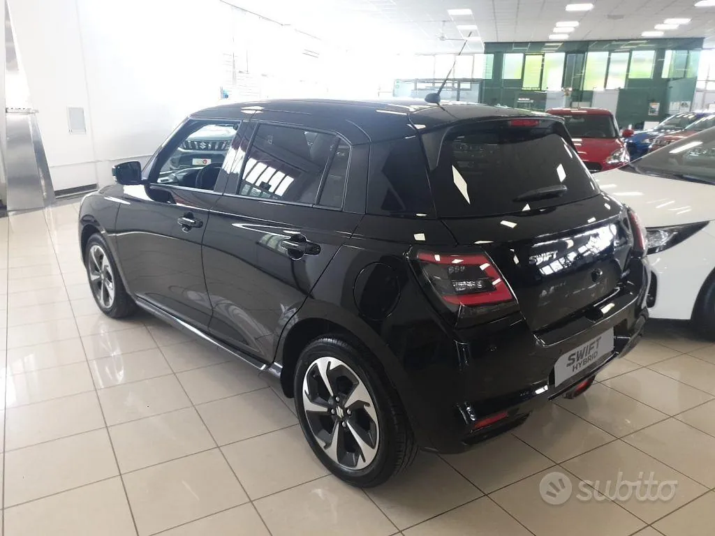 Suzuki Swift 2024 photo 3