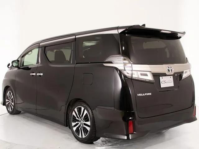 Toyota Verfia 2020 photo 4