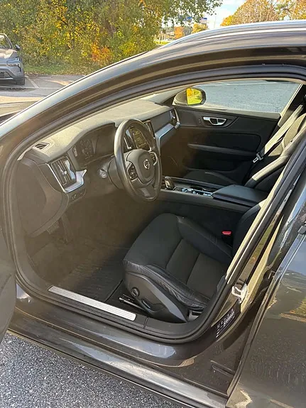 Volvo V60 2021 photo 3