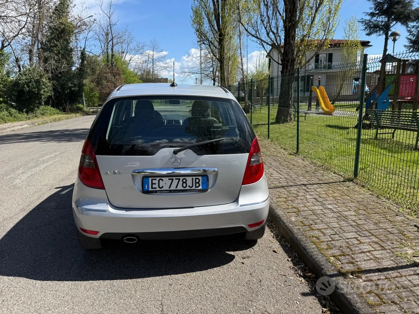 Mercedes-Benz A150 2009 photo 3
