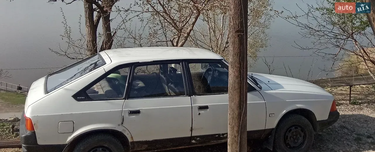Moskvich 2141 1992 photo 2