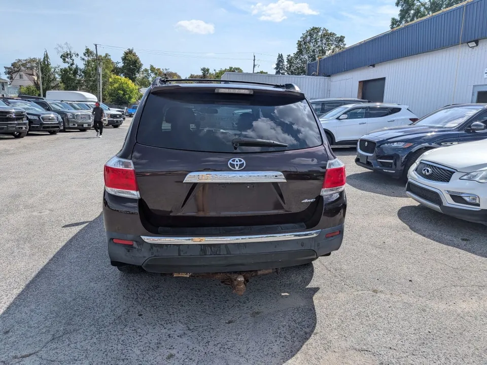 Toyota Highlander 2013 photo 5