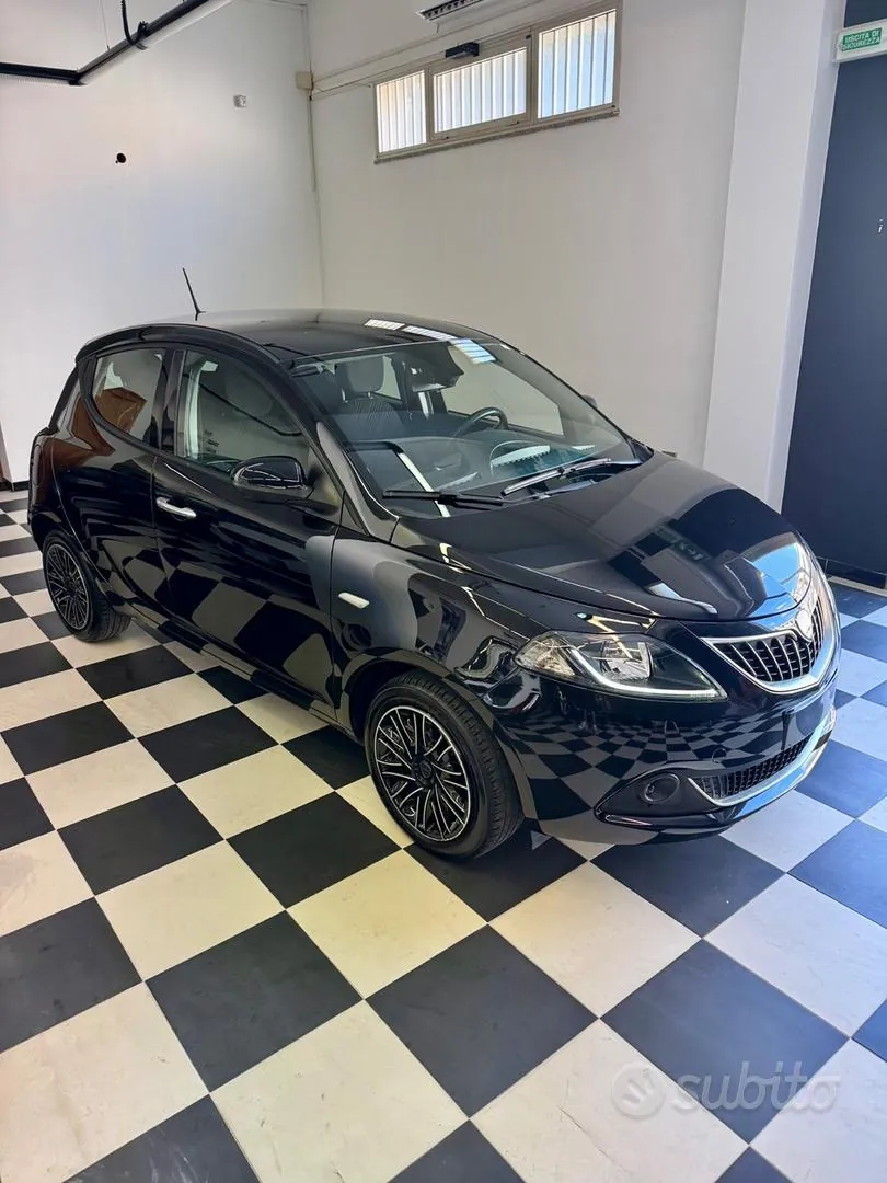 Lancia Ypsilon 2023 photo 5