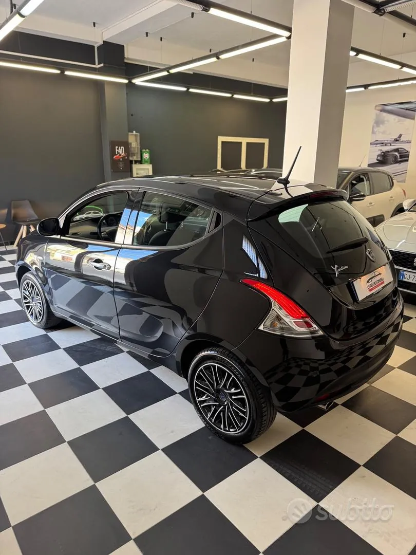 Lancia Ypsilon 2023 photo 3