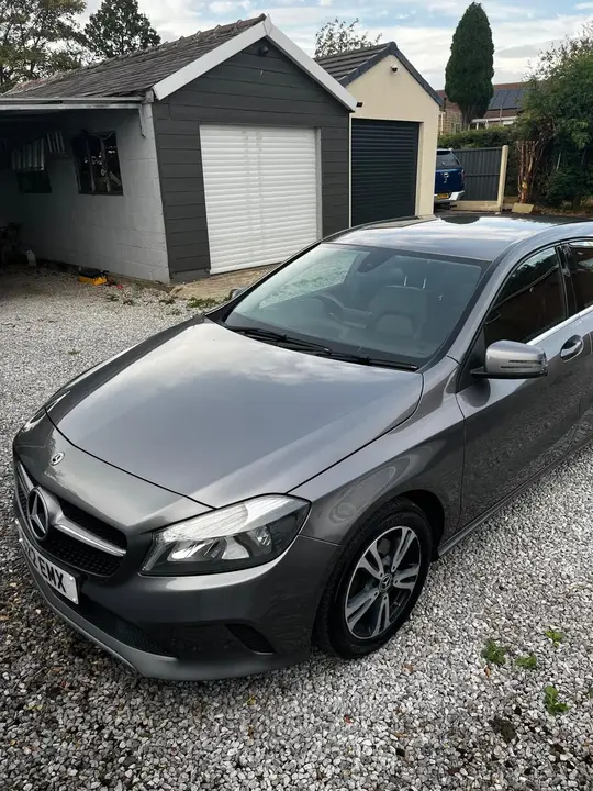 Mercedes-Benz A-Class 2018 photo 3
