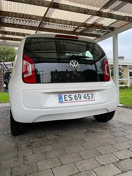 Volkswagen Up 2013 photo 5