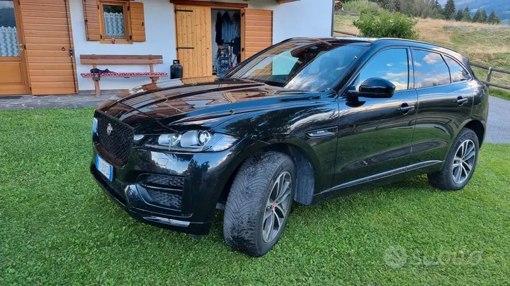 Jaguar F-Pace