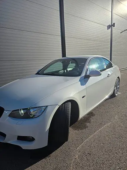 BMW 325I 2008 photo 2
