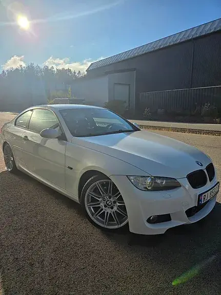 BMW 325I