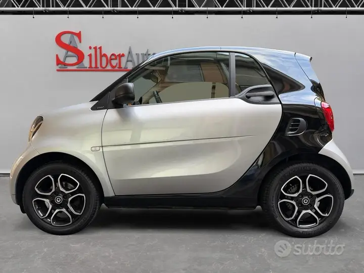 Smart Fortwo 2018 photo 2