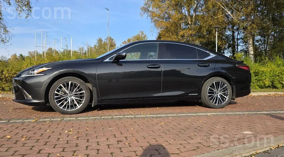 Lexus Es 2022 photo 2