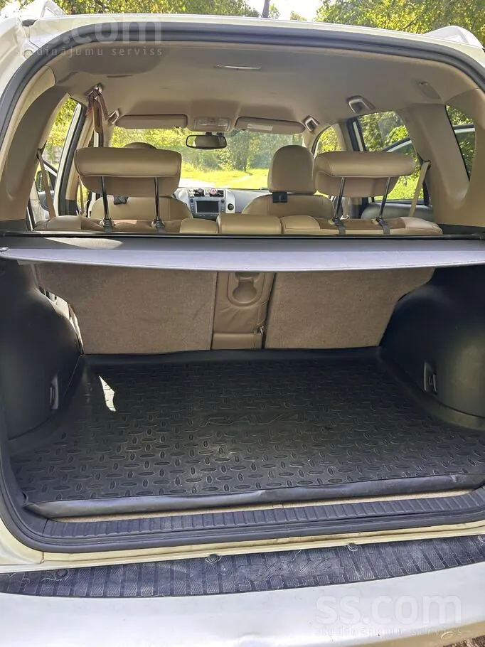 Toyota Rav4 2011 photo 4