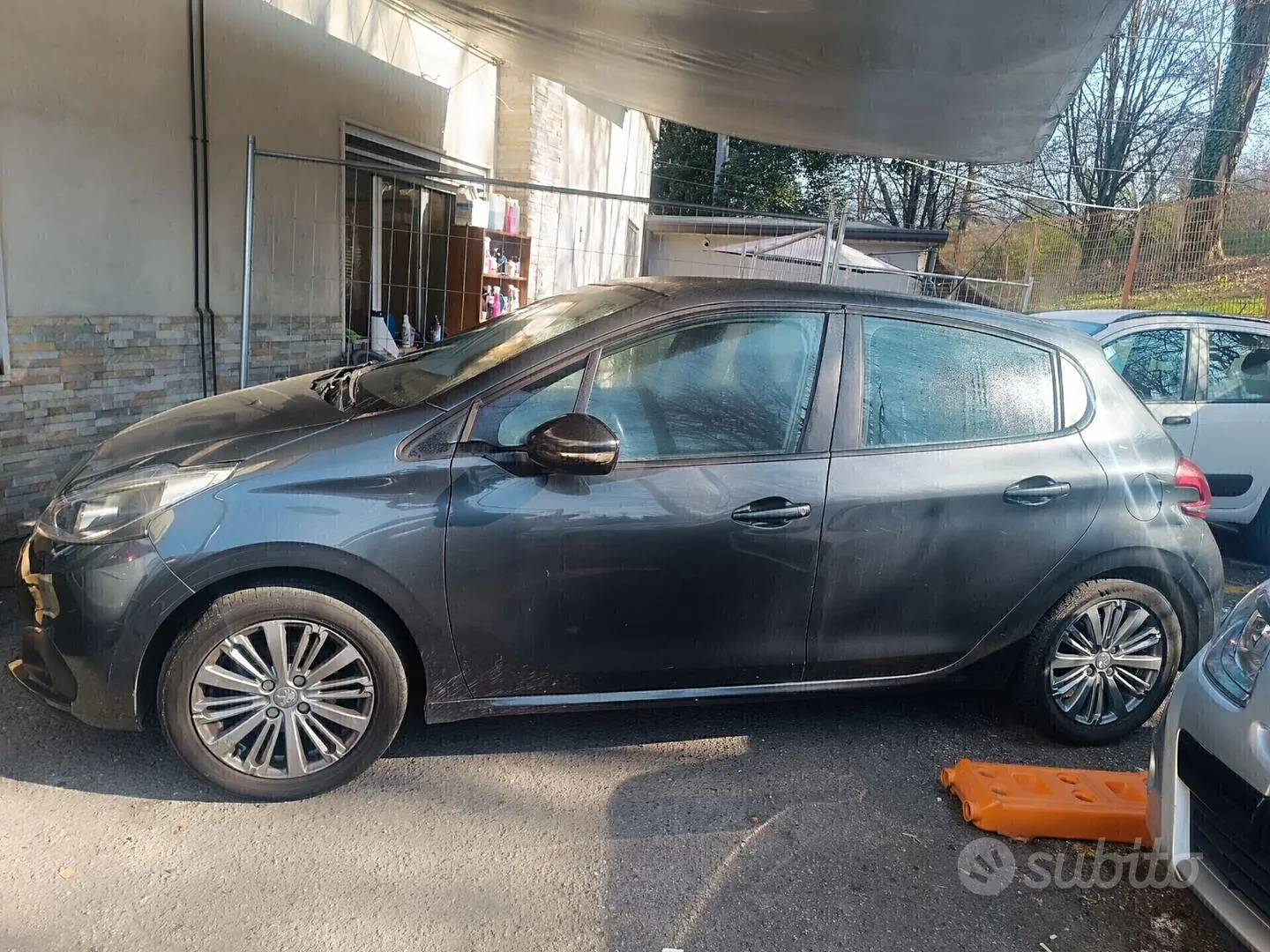 Peugeot 208 2017 photo 4