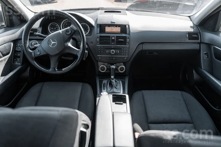 Mercedes-Benz C220 2009 photo 5