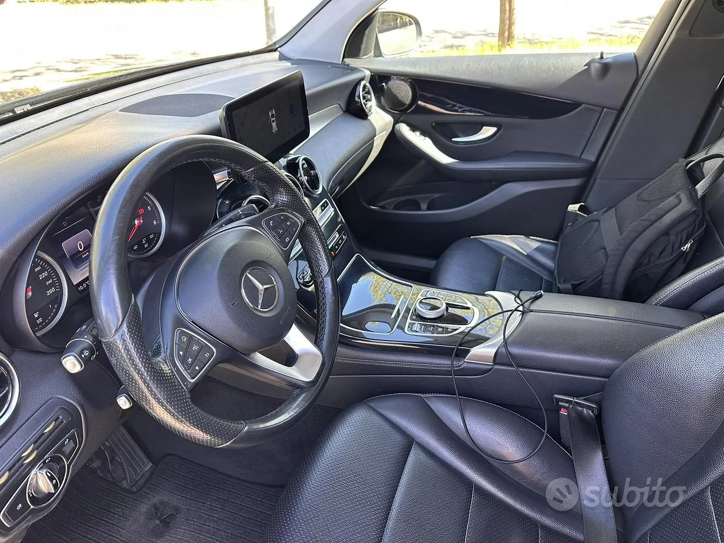 Mercedes-Benz Glc 2016 photo 2