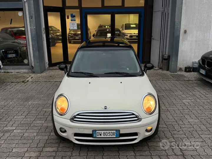 Mini Cooper D 2009 photo 2