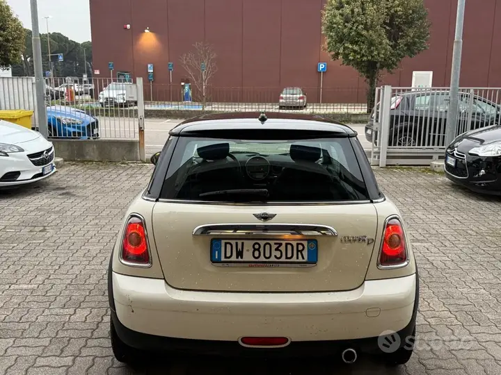 Mini Cooper D 2009 photo 5