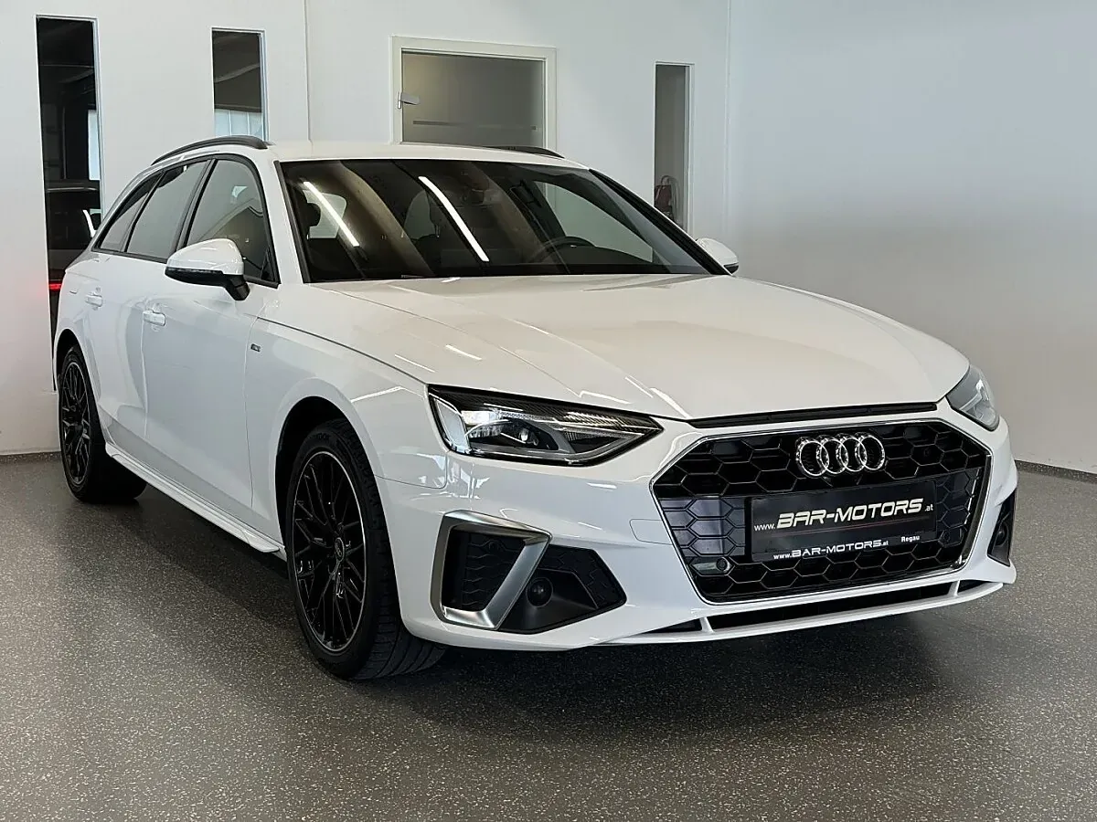 Audi A4 2022 photo 3