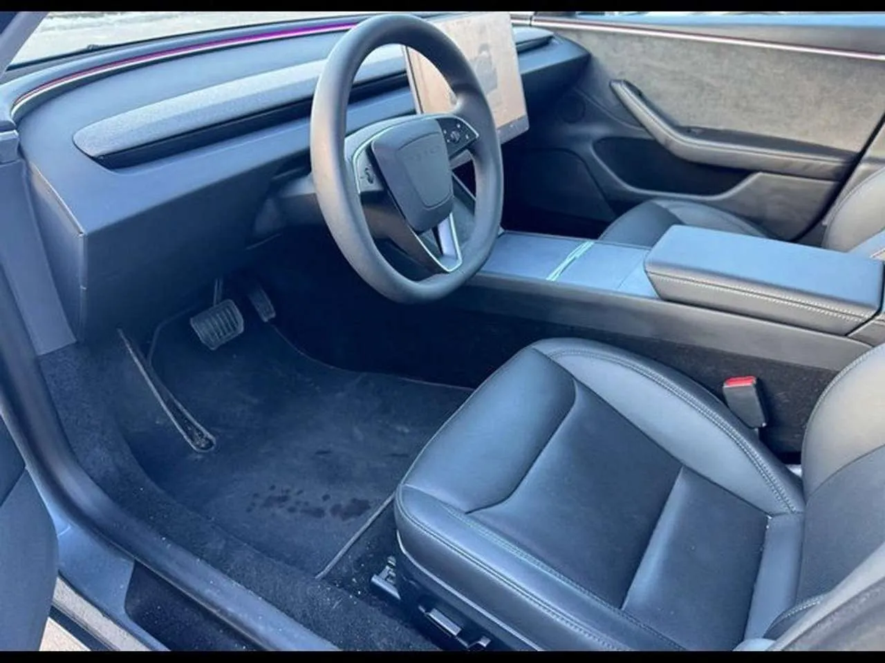 Tesla Model 3 2024 photo 5