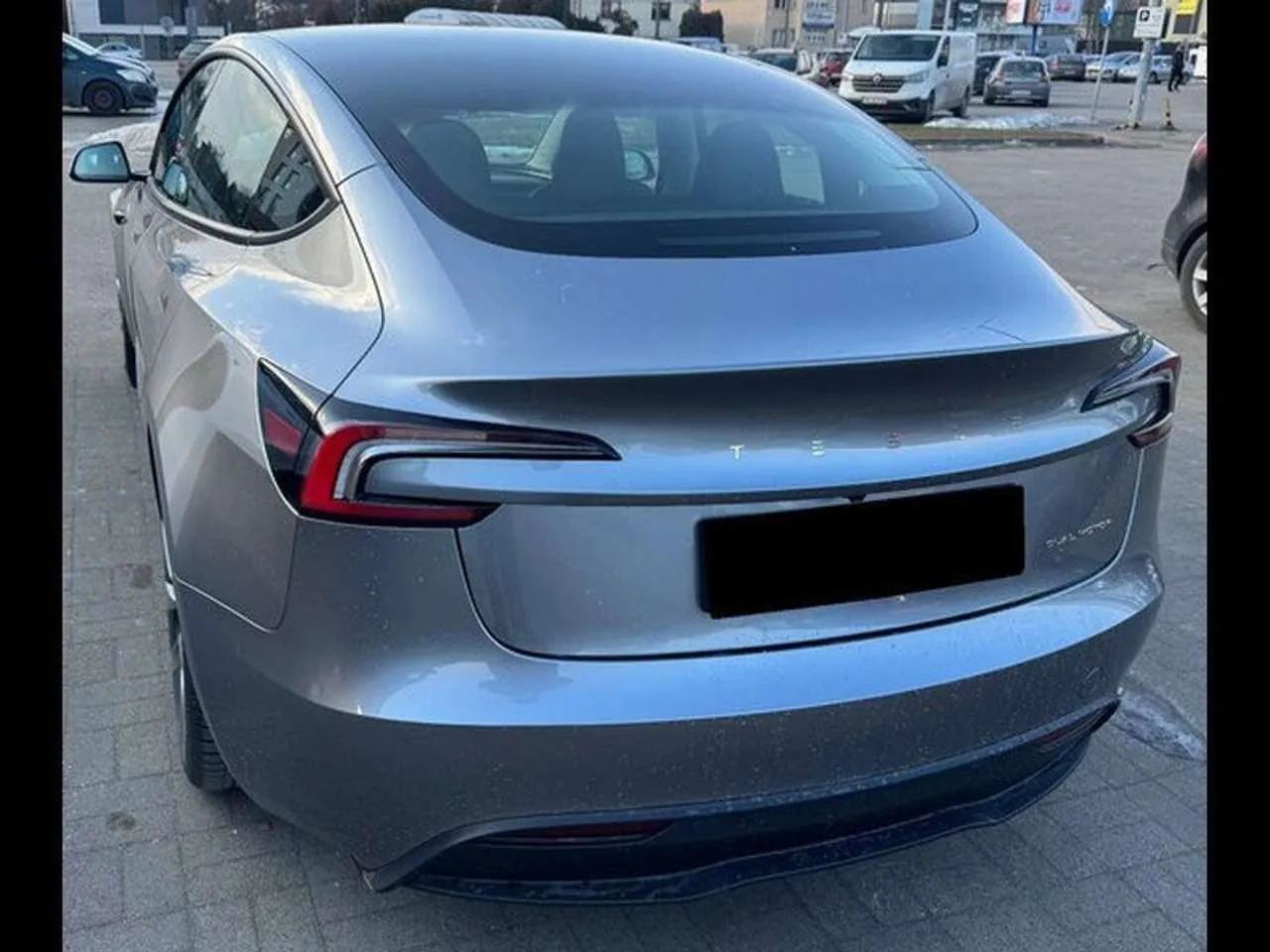 Tesla Model 3 2024 photo 3