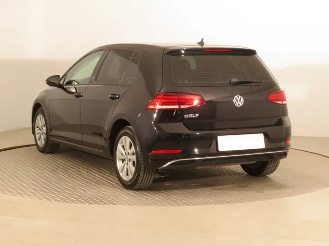 Volkswagen Golf 2019 photo 3