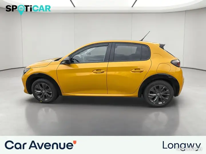Peugeot 208 2022 photo 2