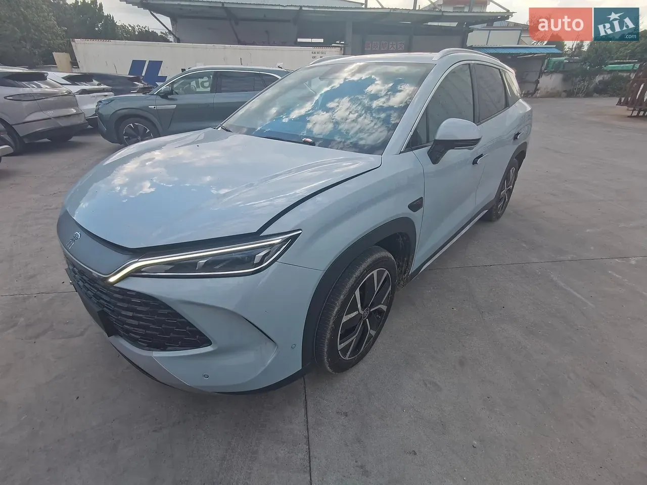 BYD Song L