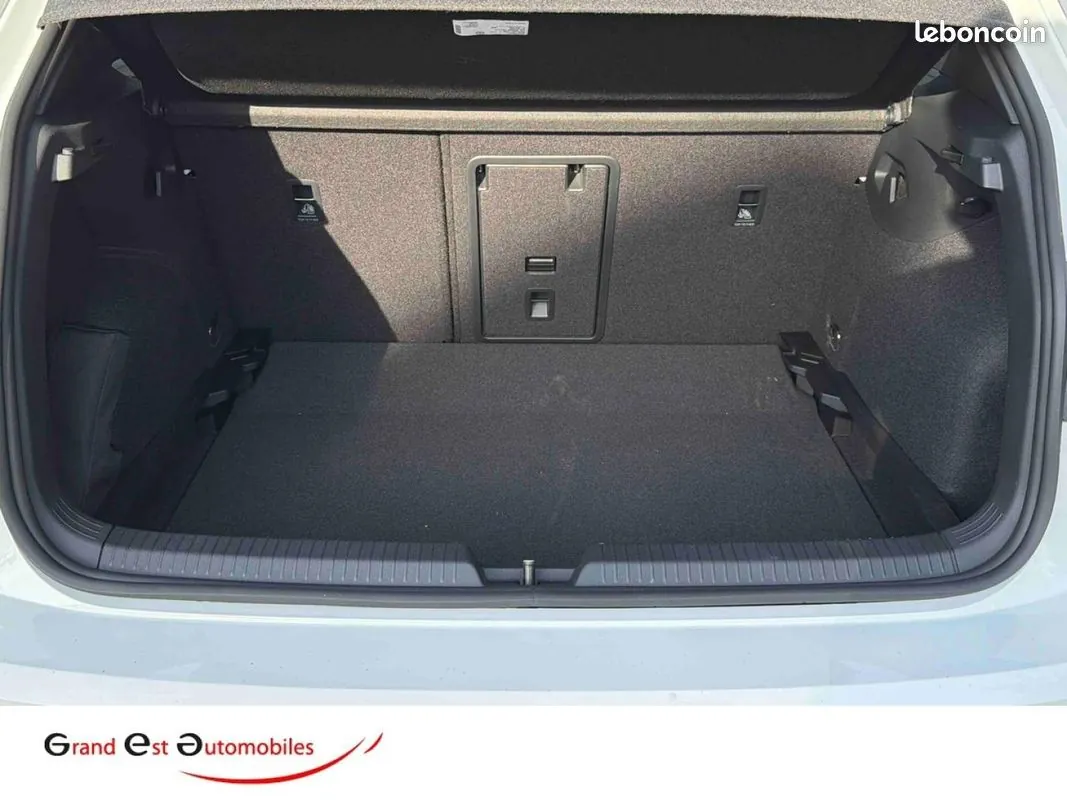 Volkswagen Golf 2026 photo 5