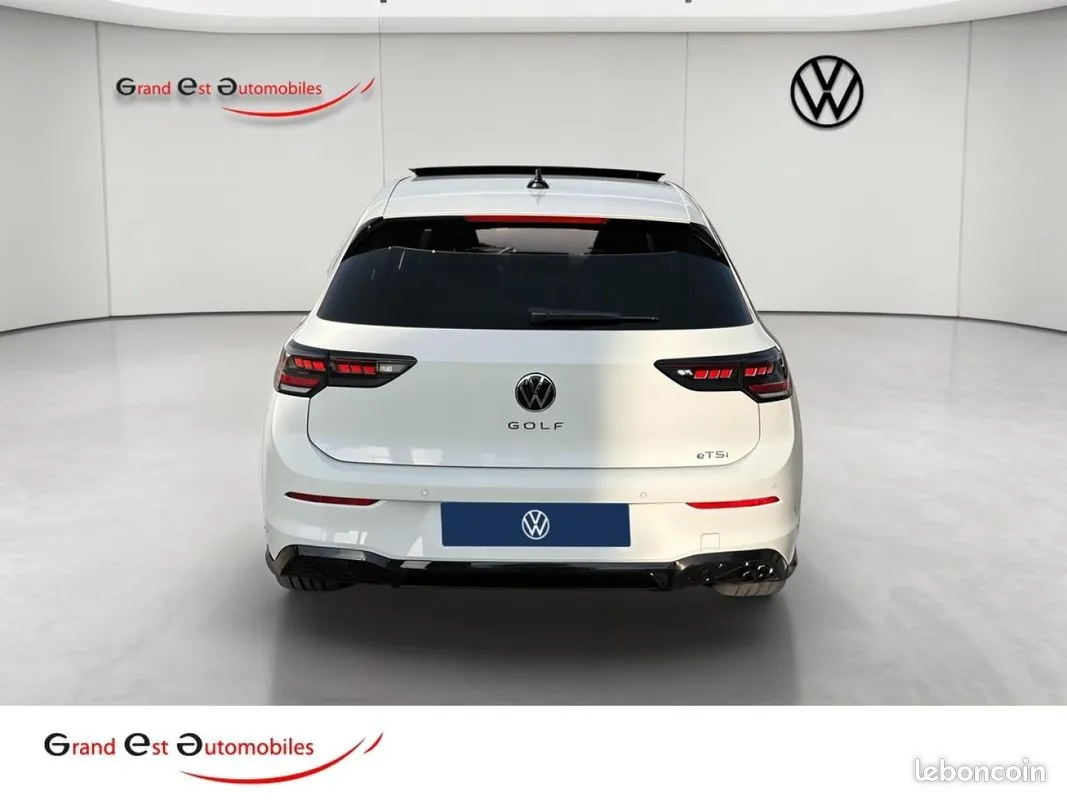 Volkswagen Golf 2026 photo 4