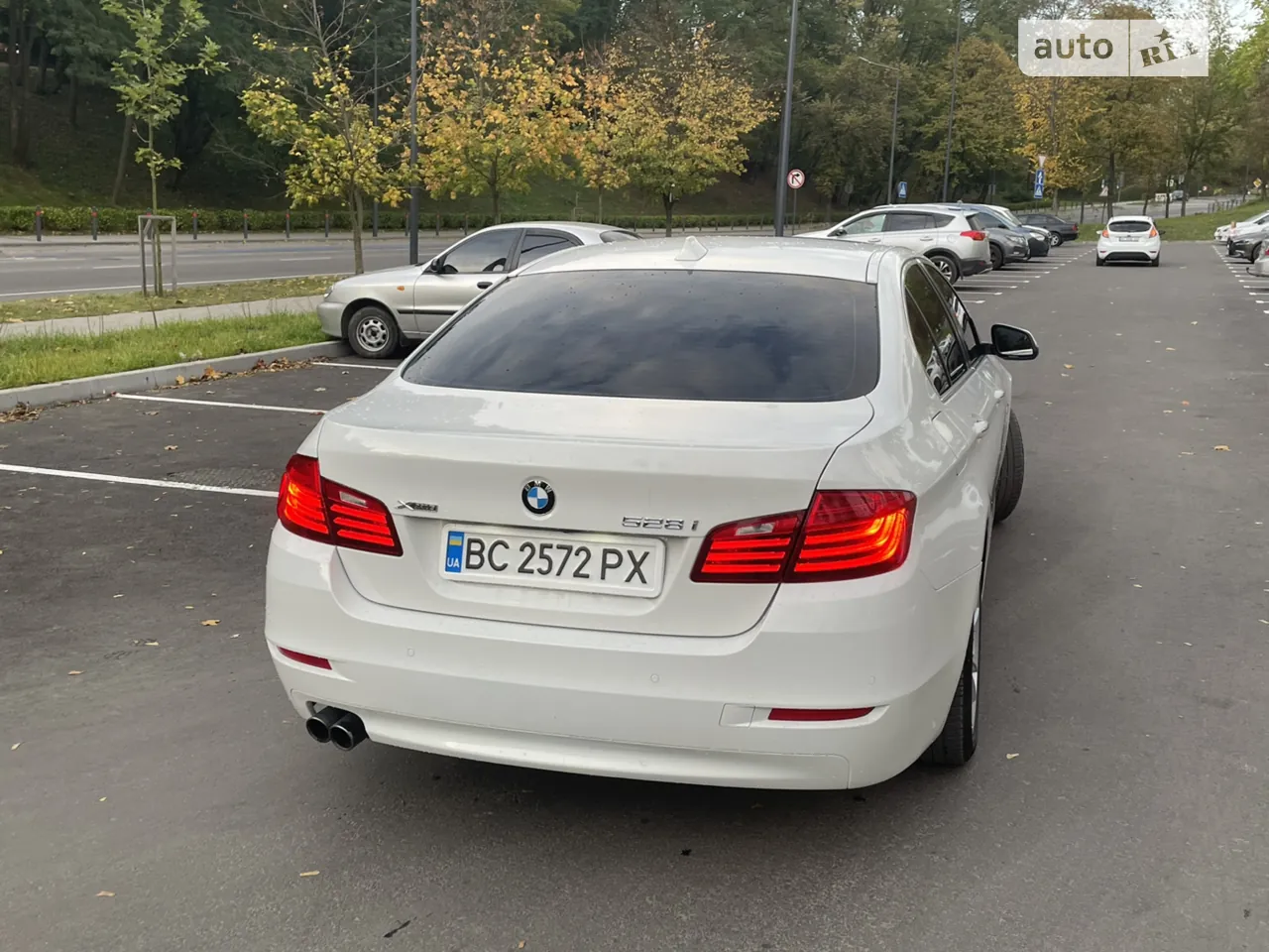 BMW 5 Series 2013 photo 2
