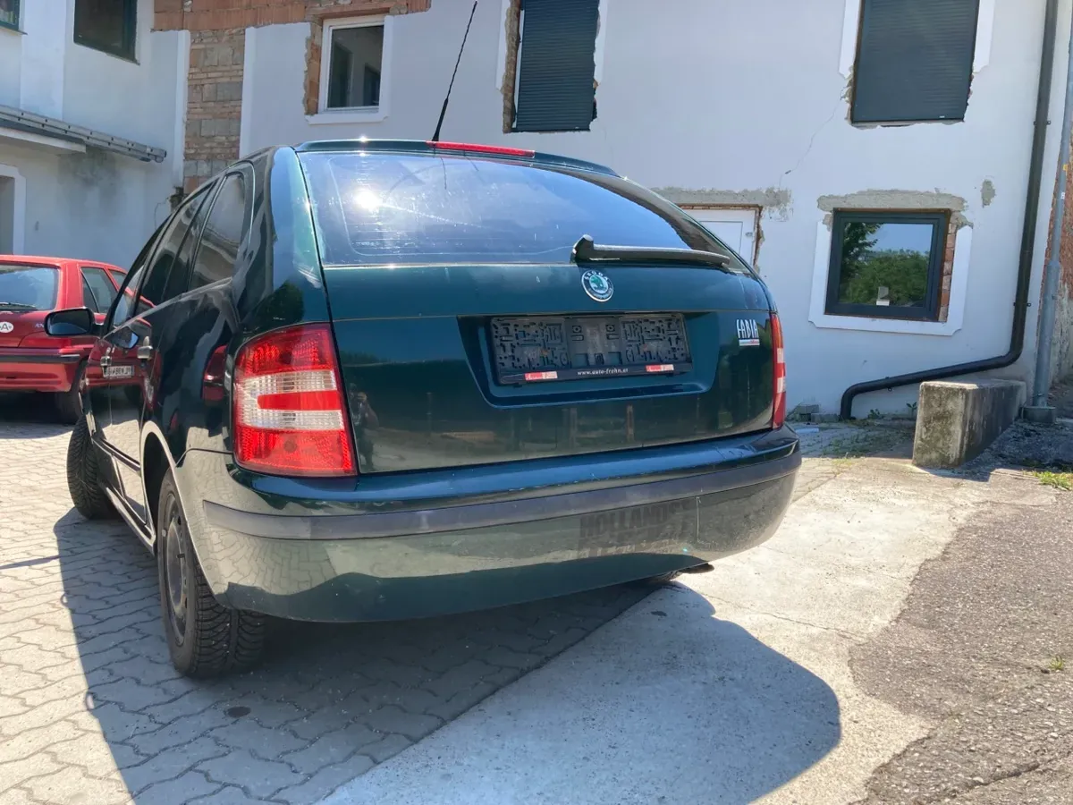 Skoda Fabia 2005 photo 3