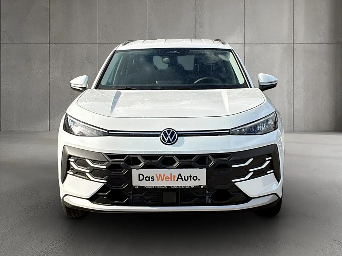 Volkswagen T-Roc 2026 photo 2