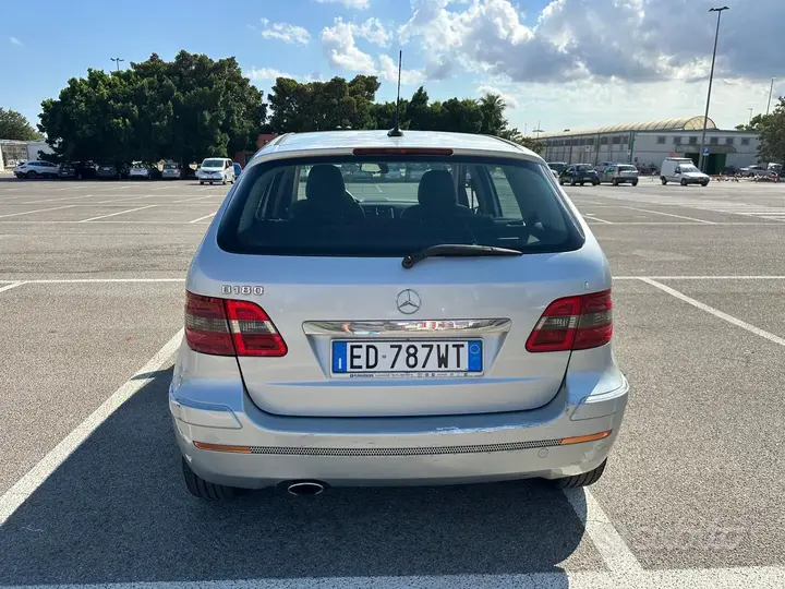 Mercedes-Benz B 2007 photo 2