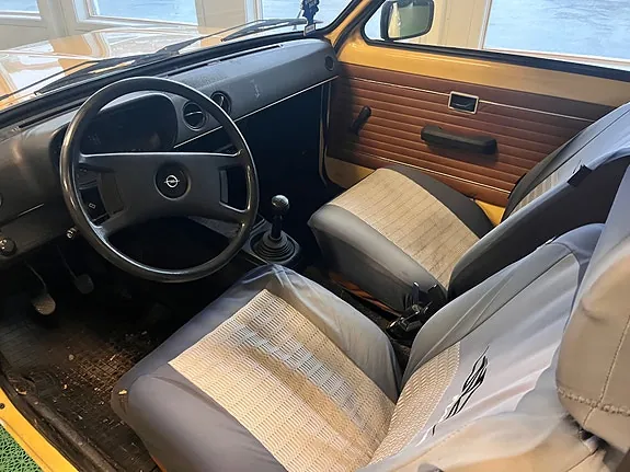 Opel Kadett 1977 photo 4