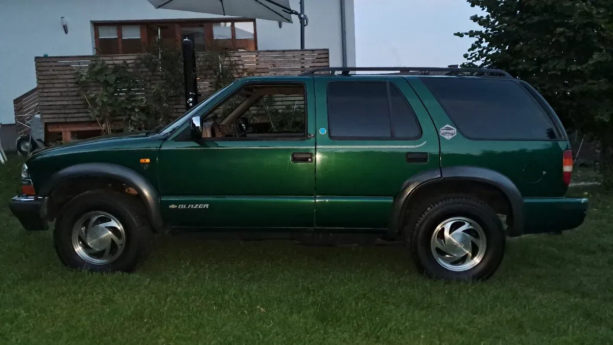 Chevrolet Blazer 2000 photo 3