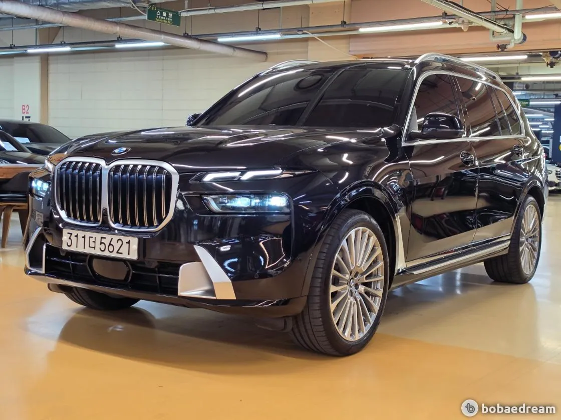 BMW X7 2024 photo 2