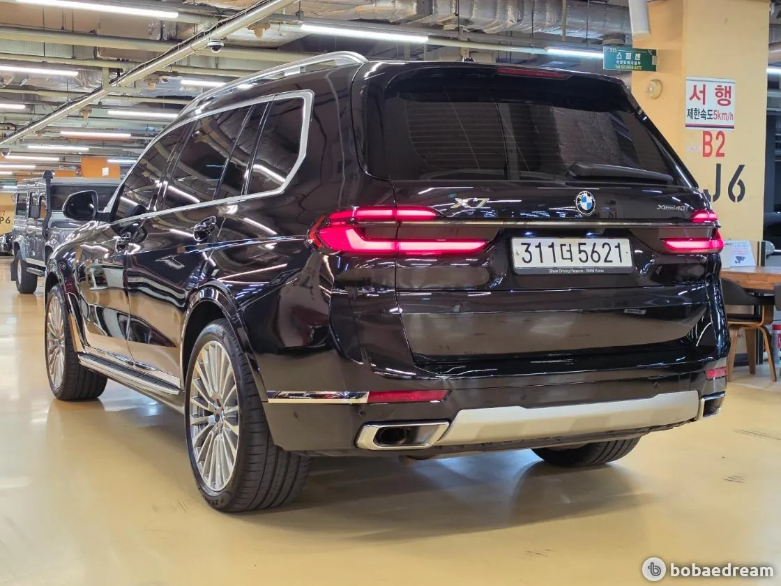 BMW X7 2024 photo 3