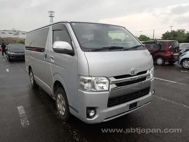 Toyota Regiusace Van