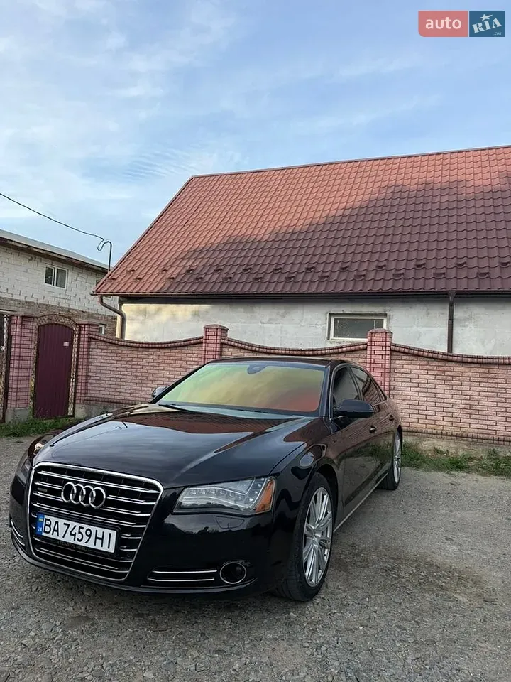 Audi A8 2013 photo 3