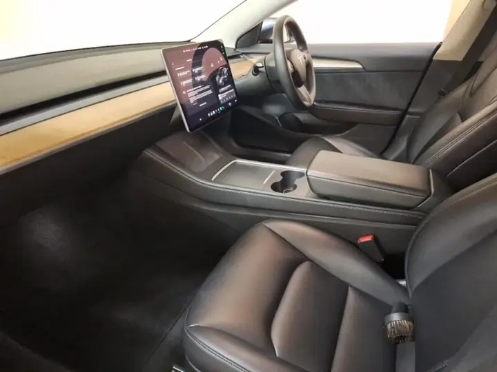 Tesla Model 3 2021 photo 5