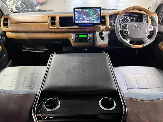 Toyota Hiace Wagon 2022 photo 4