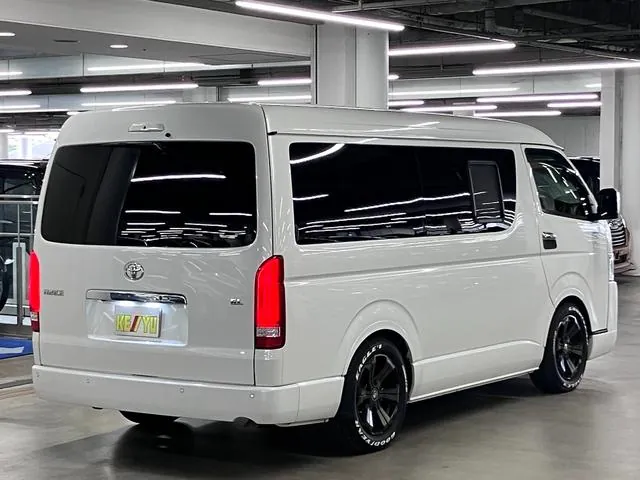 Toyota Hiace Wagon 2022 photo 3
